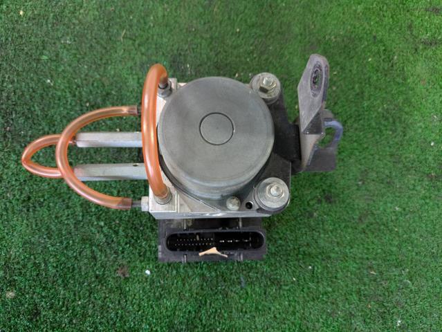 【中古】中古部品 ムーヴ L175S ABSアクチュエーター 【3310080100-250710000142500】