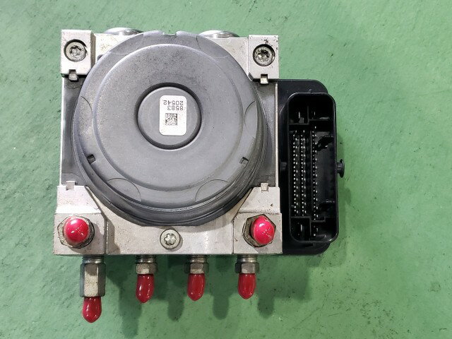 【中古】中古部品 フレア MJ34S ABSアクチュエーター 【3310590000-202509065842500】