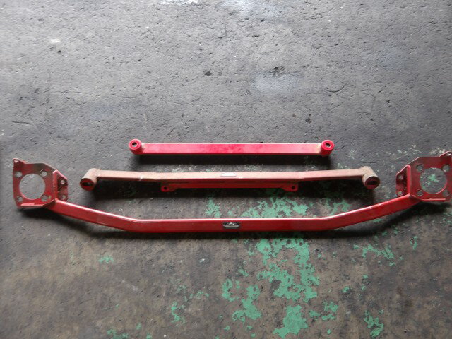 【中古】中古部品 MPV LY3P タワーバー 【3340140100-000025113754000】