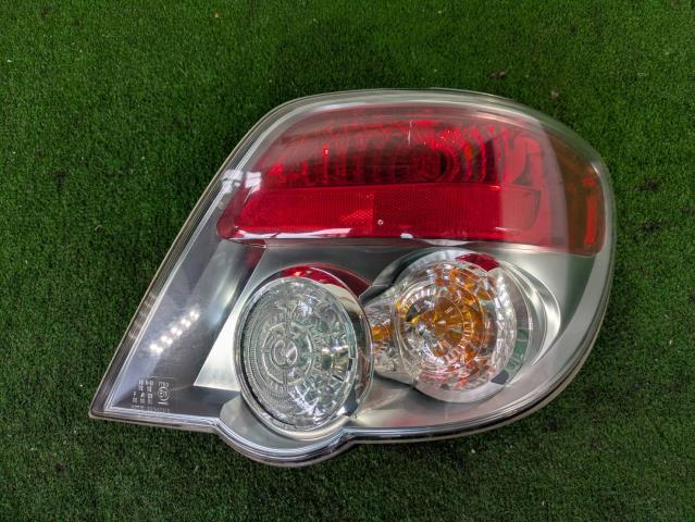 【中古】中古部品 インプレッサ GG2 右テールランプ 【3310080100-250625000115500】