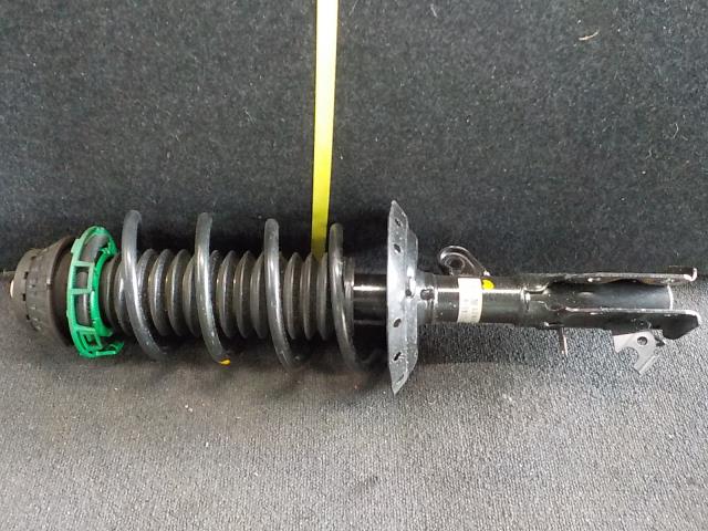 【中古】中古部品 フィット GK3 右フロントストラット 【3260200000-250925000150110】