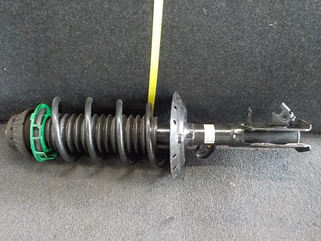 【中古】中古部品 フィット GK3 左フロントストラット 【3260200000-250925000150210】