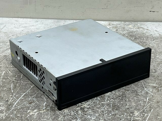 【中古】中古部品 VW ポロ AWDNN カーナビゲーション 【3310070100-000090773961310】