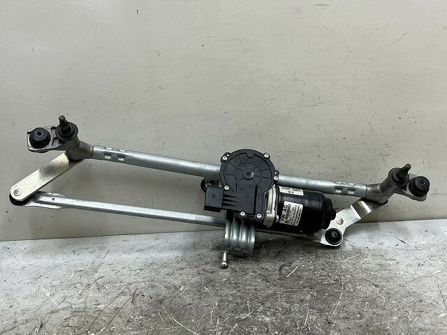【中古】中古部品 VW ポロ AWDNN フロントワイパーモーター 【3310070100-000090773961600】
