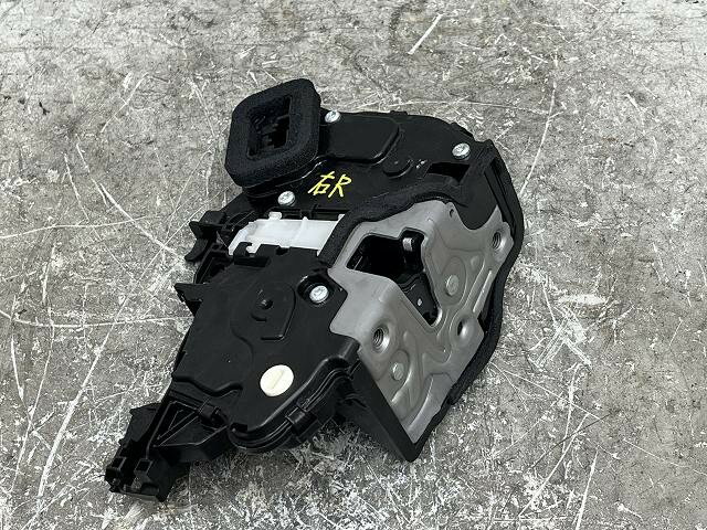 【中古】中古部品 VW ポロ AWDNN 右リアドアロックソレノイド 【3310070100-000090773964570】