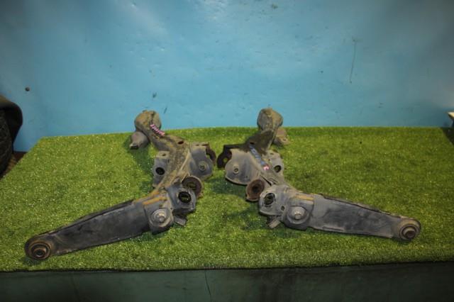 【中古】中古部品 オデッセイ RB1 左リアロアアーム 【3330950100-000042600551840】