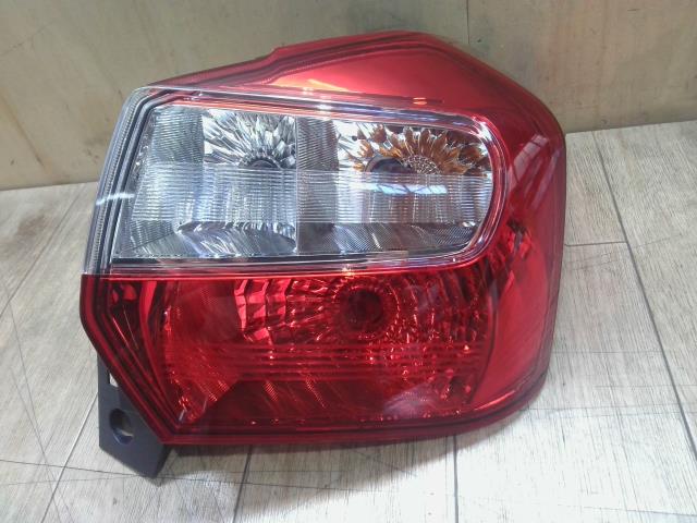 【中古】中古部品 インプレッサ GP7 右テールランプ 【3310390100-250929000215500】