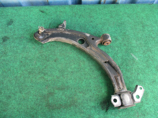 【中古】中古部品 ライフ JB1 左フロントロアアーム 【3540020100-000007100151740】