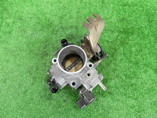 【中古】中古部品 オデッセイ RA5 スロットルボディ 【3260250000-000025141220300】