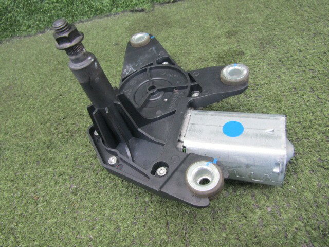 【中古】中古部品 ジューク YF15 リアワイパーモーター 【3330200100-242869000061700】