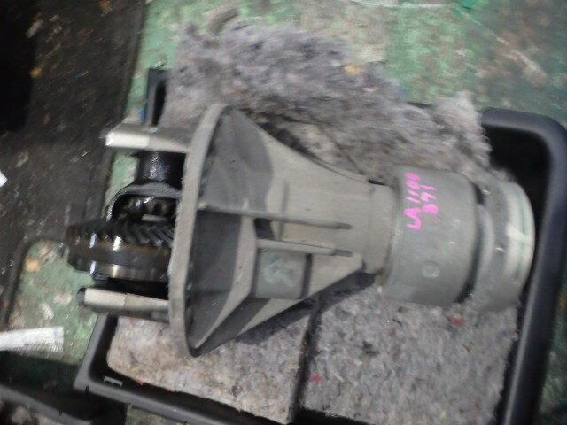 【中古】中古部品 ムーヴ LA110S リアアクスルホーシング 【3331010800-000023603541200】