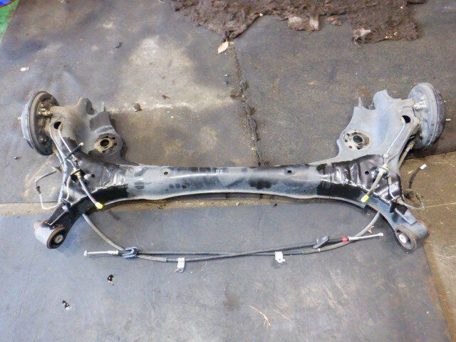 【中古】中古部品 N−BOX JF3 リアアクスルビーム 【3340140100-000025114153500】