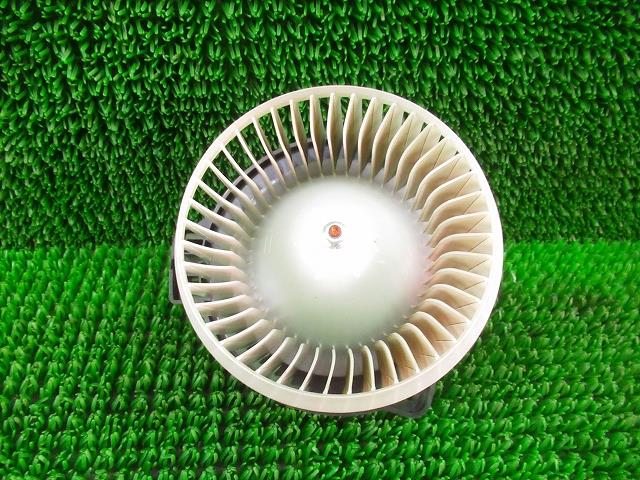 【中古】中古部品 ライフ JB5 ヒーターブロアモーター 【3330210100-000037172367900】