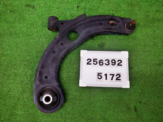 【中古】中古部品 デミオ DJ5AS 右フロントロアアーム 【3330890100-000025639251720】