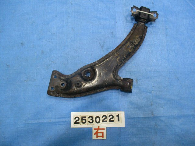【中古】中古部品 セラ EXY10 右フロントロアアーム 【3310040100-000253022151720】