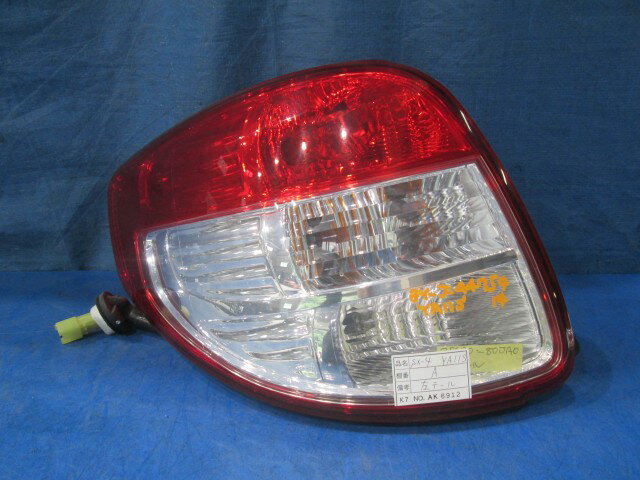 【中古】中古部品 SX4 YA11S 左テールランプ 【3310160100-000004475415600】
