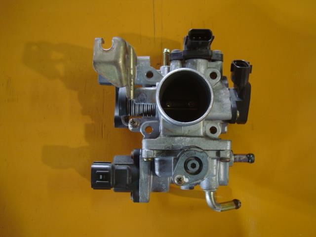 【中古】中古部品 MRワゴン MF21S スロットルボディ 【3340220100-000226054220300】