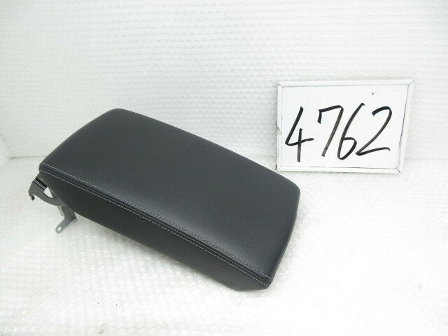 【中古】中古部品 インプレッサ GK6 アームレスト 【3500170000-251009500970460】