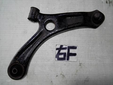 【中古】中古部品 MRワゴン MF33S 右フロントロアアーム 【3310050100-000203036751720】