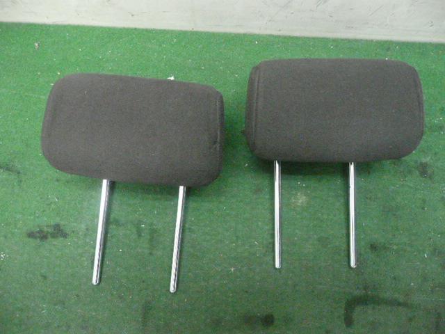 【中古】中古部品 ストリーム RN8 ヘッドレスト 【3310300100-001434854677400】