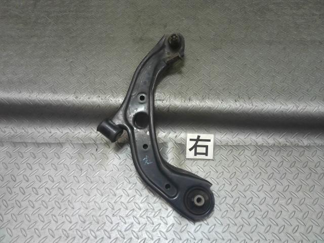 【中古】中古部品 N−BOX JF4 右フロントロアアーム 【3330990700-202507005751720】