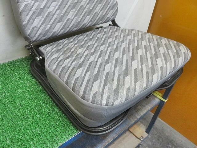 【中古】中古部品 ハイゼット S210P アシスタントシート 【3330380100-00003300917...