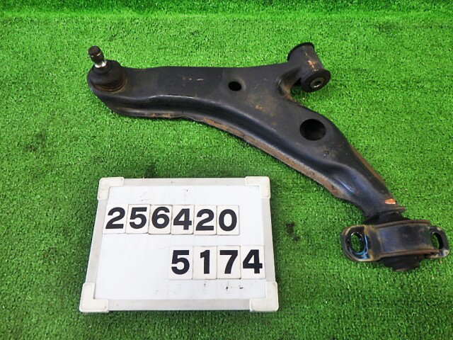 【中古】中古部品 プレオ RA1 左フロントロアアーム 【3330890100-000025642051740】