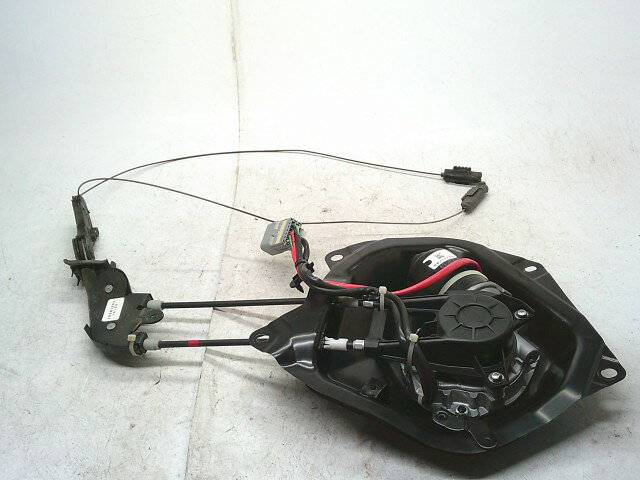 【中古】中古部品 セレナ CC25 右パワースライドドアモーター 【3330990500-251015000164650】