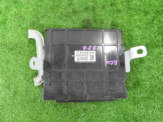 【中古】中古部品 R1 RJ1 エンジンコンピューター 【3260250000-000025135663100】