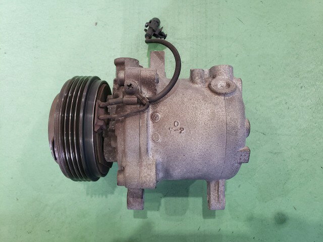 【中古】中古部品 MRワゴン MF22S A/Cコンプレッサー 【3310590000-202510044160700】