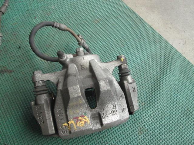 【中古】中古部品 シエンタ NHP170G 右フロントキャリパー 【3310190100-000255009244330】