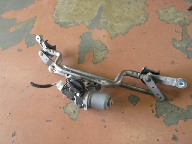 【中古】中古部品 シエンタ NHP170G フロントワイパーモーター 【3310190100-000255009261600】