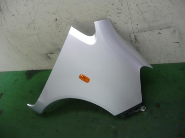 【中古】中古部品 ライフ JB5 右フロントフェンダー 【3310300100-210929000210600】