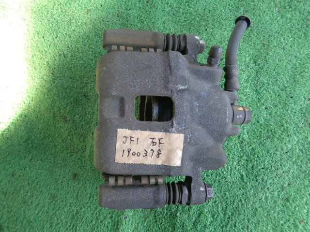 【中古】中古部品 N−BOX JF1 右フロントキャリパー 【3340030100-190037800044330】