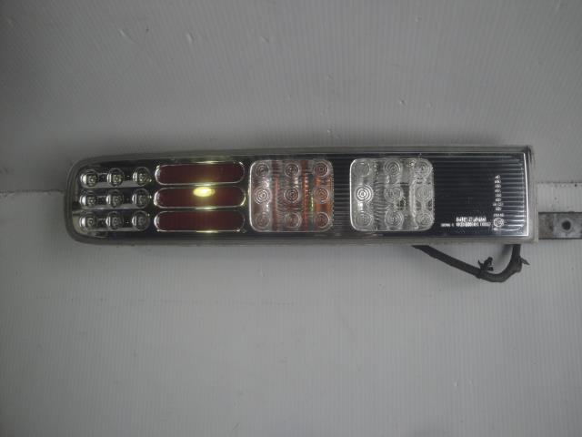 【中古】中古部品 キューブ YZ11 左テールランプ 【3100430000-251020000115600】