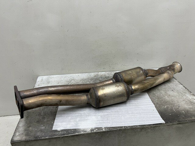 【中古】中古部品 プジョー 607 Z8XFX 触媒 【3310070100-000090763422400】