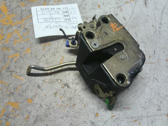 【中古】中古部品 エルフ NHR69E 左フロントドアロックソレノイド 【3310160100-000004475564560】