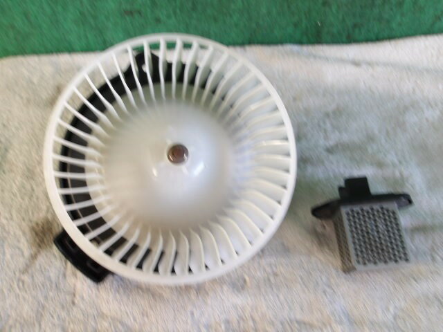 【中古】中古部品 ライフ JB5 ヒーターブロアモーター 【3310420000-000002382967900】