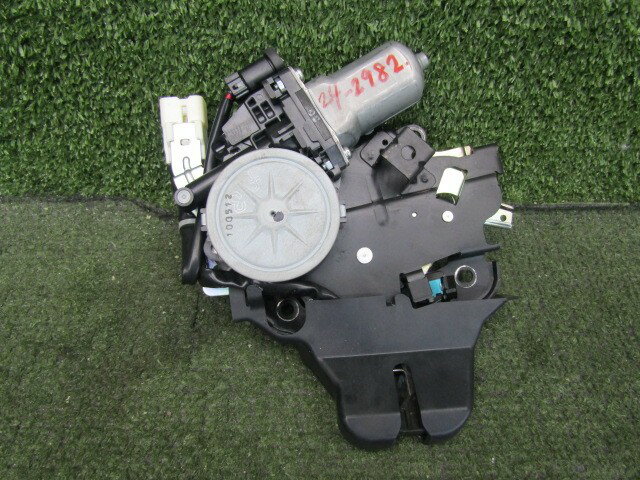 【中古】中古部品 レクサス LS UVF45 トランク・バックドアクローザーモーター 【3330200100-242982000..