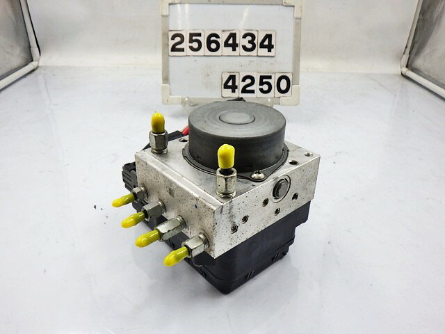 【中古】中古部品 アルト HA35S ABSアクチュエーター 【3330890100-000025643442500】