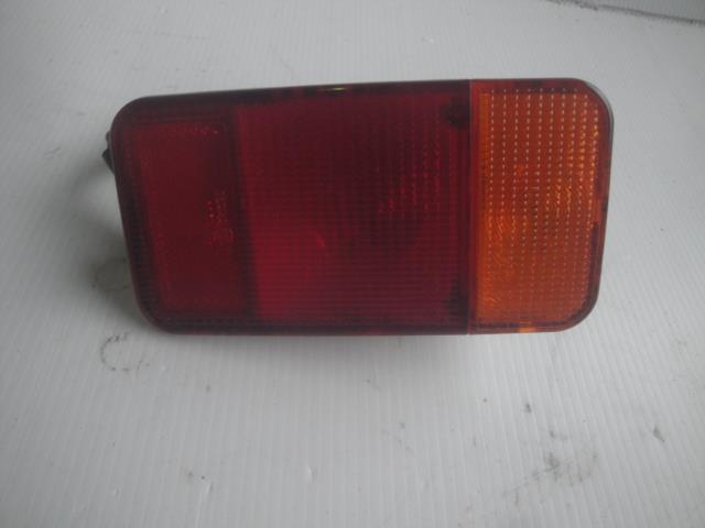 【中古】中古部品 キャリィ DA16T 右テールランプ 【3100430000-251022000115500】