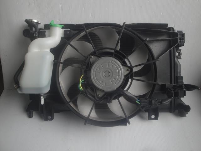 【中古】中古部品 キャリィ DA16T ラジエータ 【3100430000-251022000120400】