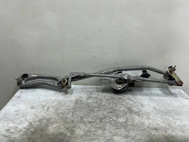 【中古】中古部品 BMW 5シリーズ DP28 フロントワイパーモーター 【3310070100-0000Y0766561600】