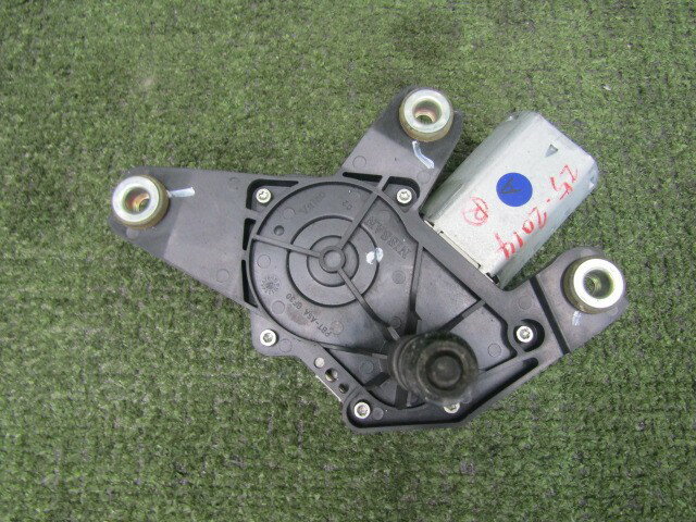 【中古】中古部品 ジューク YF15 リアワイパーモーター 【3330200100-252014000061700】
