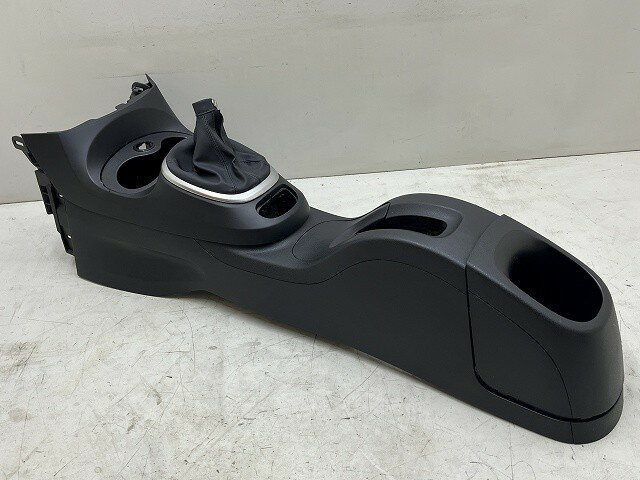 【中古】中古部品 フィアット 500 19909 コンソールボックス 【3310070100-0000Y0772177100】