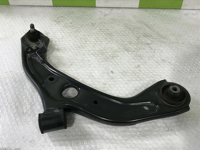 【中古】中古部品 N−BOX JF3 右フロントロアアーム 【3330530100-000005453351720】