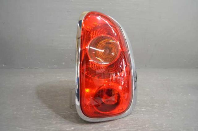 【中古】中古部品 BMW ミニ XD20F 右テールランプ 【3310580000-251023000915500】