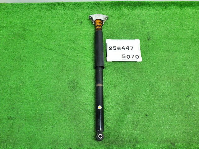 【中古】中古部品 プレマシー CWEFW 右リアショックアブソーバー 【3330890100-000025644750700】
