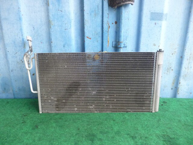 【中古】中古部品 BMW ミニ MF16S コンデンサー 【3540020100-000007102560600】