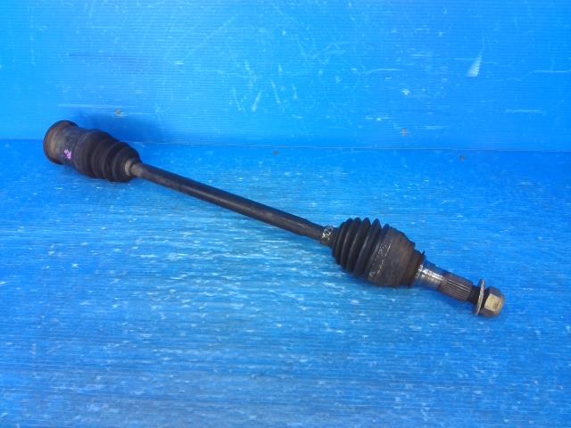 【中古】中古部品 ミニキャブ U62T 右フロントドライブシャフト 【3310550000-250930001742100】